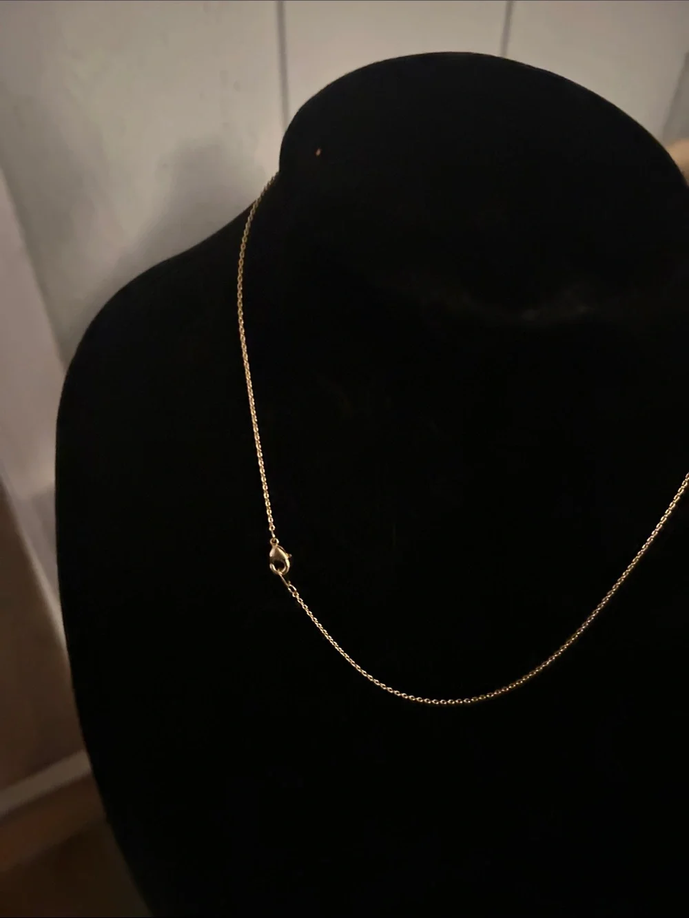Delicate Gold Feather Pendant Necklace - Women Jewelry